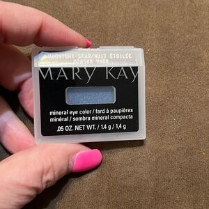 NWOT Mary Kay Mineral Eye Color-Midnight Star